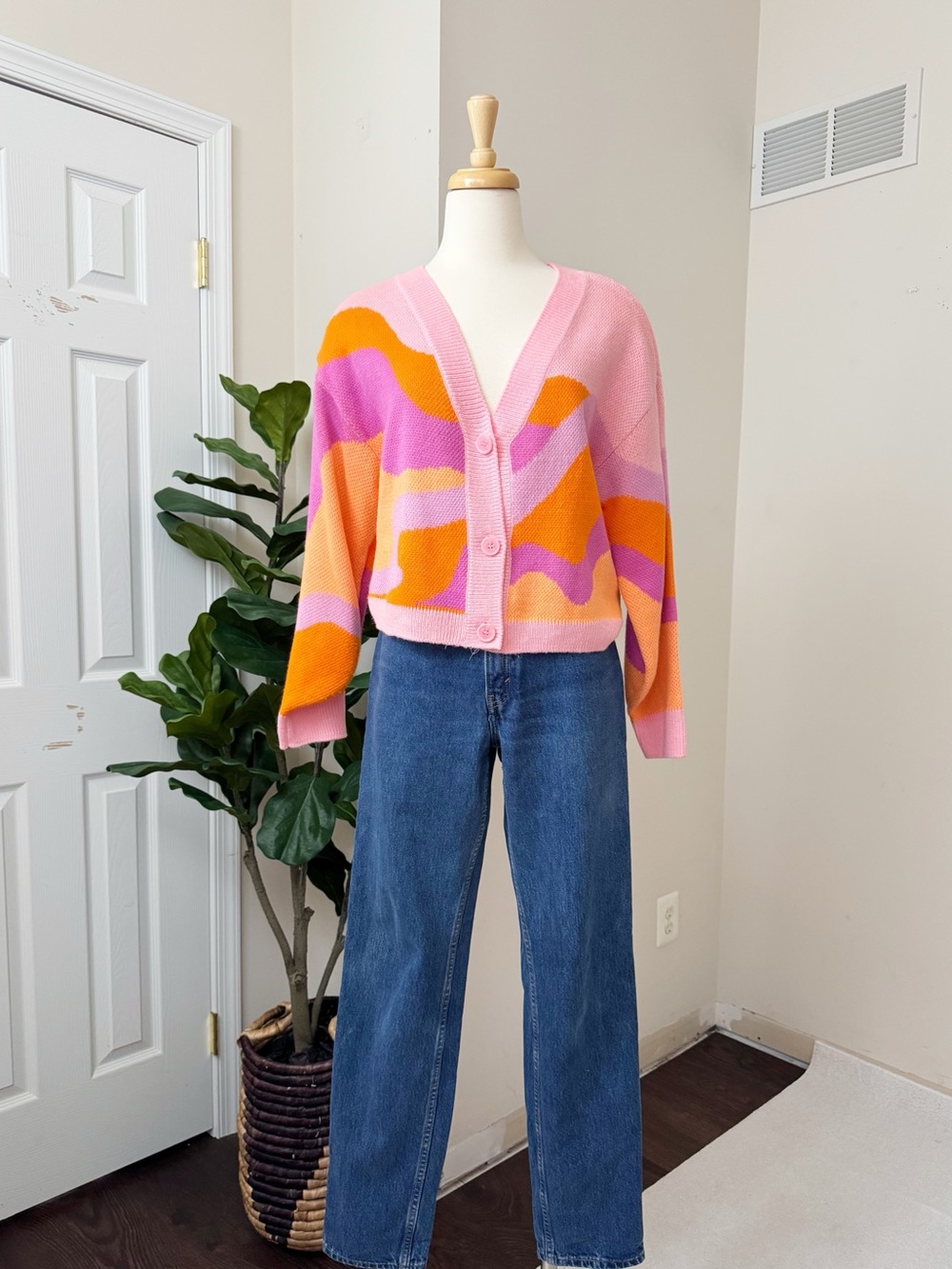 H&M Pink Abstract Wave Button-Front Cardigan Sweater